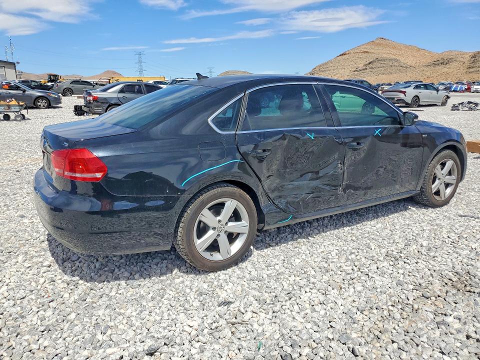 65321176 :رقم المزاد ، 1VWAT7A36EC032354 vin ، 2014 Volkswagen Passat مزاد بيع