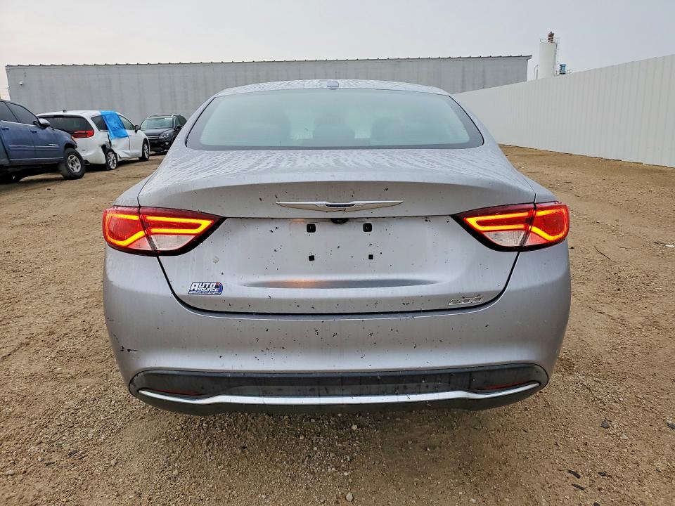 2015 Chrysler 200 მანქანა იყიდება აუქციონზე, vin: 1C3CCCAB2FN541699, აუქციონის ნომერი: 64916476