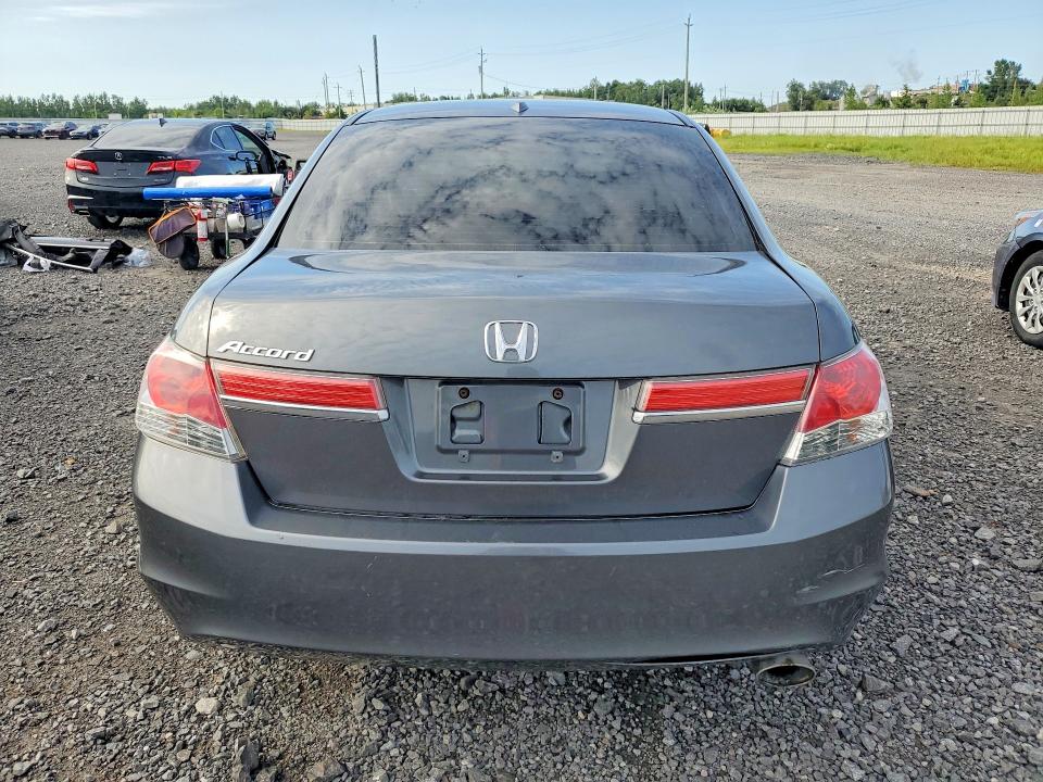 64898806 :رقم المزاد ، 1HGCP2F74BA803613 vin ، 2011 Honda Accord مزاد بيع