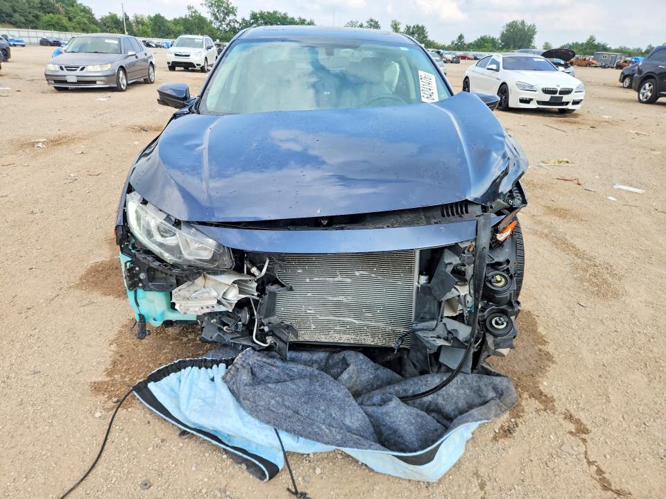 Продаж на аукціоні авто 2017 Honda Civic, vin: 19XFC2F70HE073664, номер лоту: 64241476