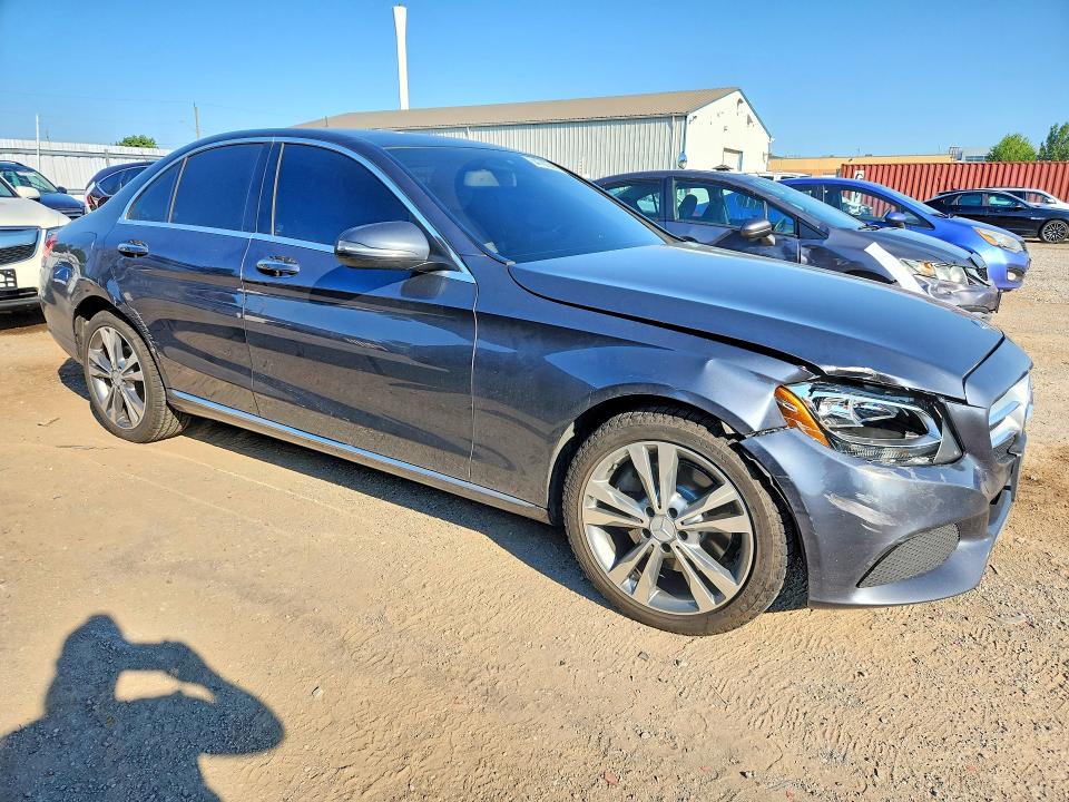 Продажа на аукционе авто 2016 Mercedes-benz C, vin: 55SWF4KB6GU160795, номер лота: 64763596