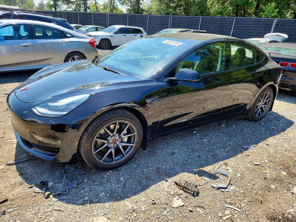 65557026 :رقم المزاد ، 5YJ3E1EB6JF128082 vin ، 2018 Tesla Model 3 مزاد بيع