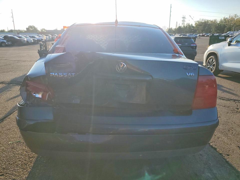 Auction sale of the 2000 Volkswagen Passat, vin: WVWMD23B2YP300172, lot number: 66717766