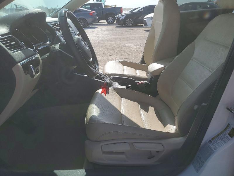 64257376 :رقم المزاد ، 3VWL07AJ5GM261724 vin ، 2016 Volkswagen Jetta مزاد بيع