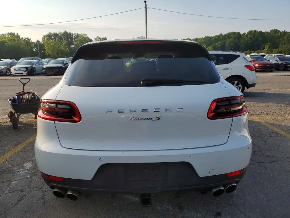 64089616 :رقم المزاد ، WP1AB2A53HLB13342 vin ، 2017 Porsche Macan مزاد بيع