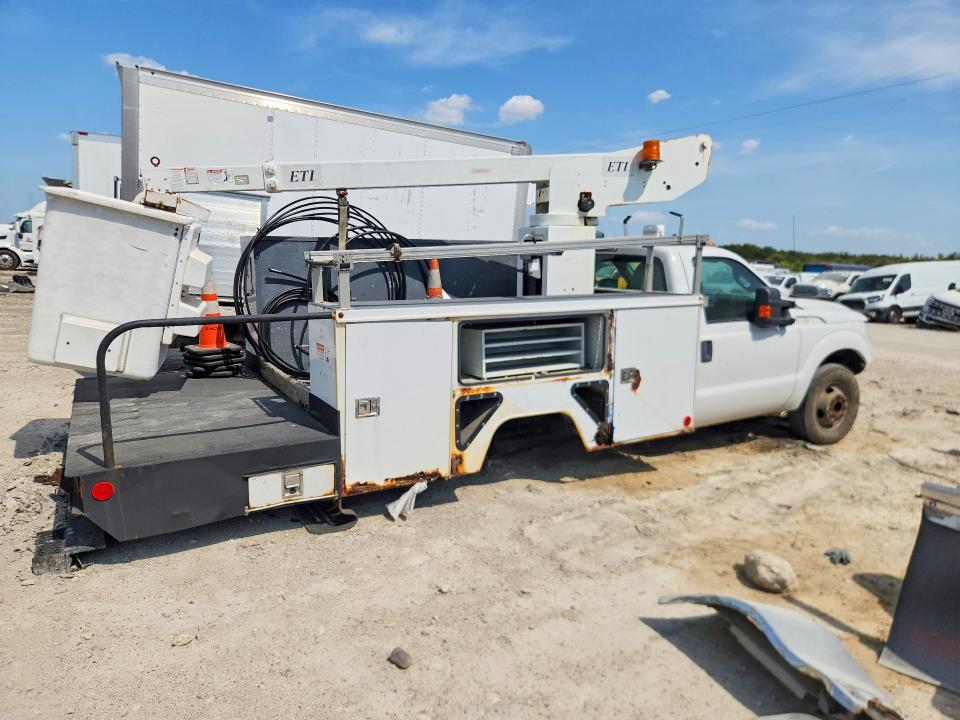 2011 Ford F350 მანქანა იყიდება აუქციონზე, vin: 1FDRF3G61BEA42227, აუქციონის ნომერი: 63887776