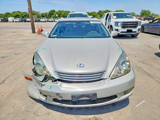 64245696 :رقم المزاد ، JTHBF30G625017024 vin ، 2002 Lexus Es مزاد بيع