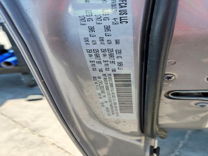 63920326 :رقم المزاد ، 1C4PJLCB3KD164851 vin ، 2019 Jeep Cherokee مزاد بيع