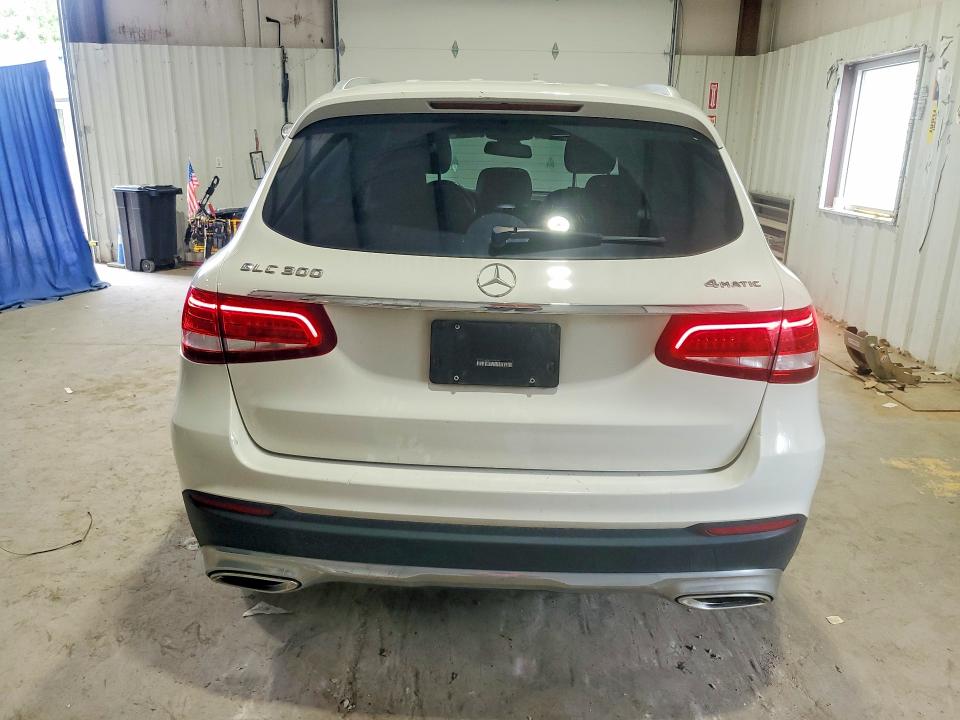 63398616 :رقم المزاد ، WDC0G4KB6JV090982 vin ، 2018 Mercedes-benz Glc مزاد بيع