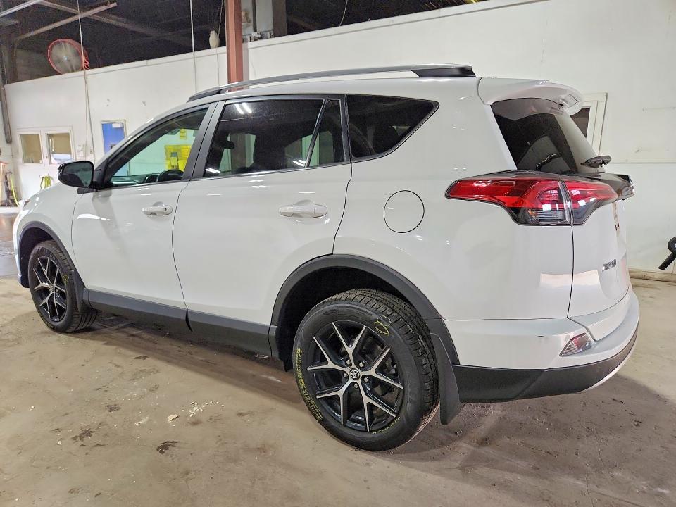 Продажа на аукционе авто 2017 Toyota Rav4, vin: 2T3JFREV3HW652341, номер лота: 64633536