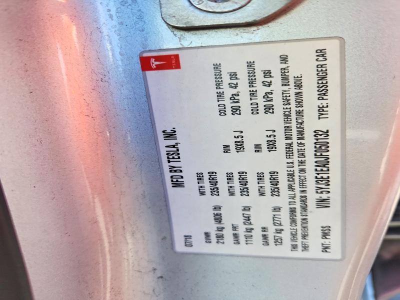 65583836 :رقم المزاد ، 5YJ3E1EA0JF050132 vin ، 2018 Tesla Model 3 مزاد بيع