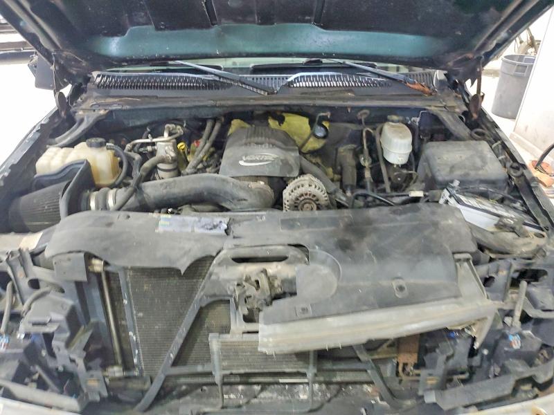64693316 :رقم المزاد ، 1GCHK29U06E183121 vin ، 2006 Chevrolet Silverado مزاد بيع