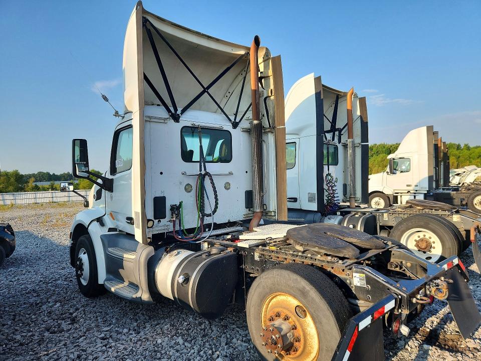 Продаж на аукціоні авто 2017 Peterbilt 579, vin: 1XPBA48X3HD428968, номер лоту: 61967826