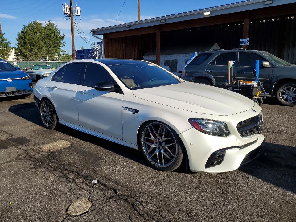 Продажа на аукционе авто 2019 Mercedes-benz E, vin: WDDZF8KB8KA562279, номер лота: 66447686