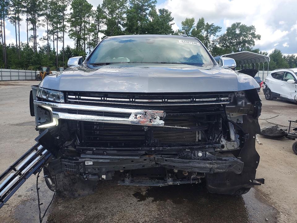 64387246 :رقم المزاد ، 1GNSCFKD4NR117562 vin ، 2022 Chevrolet Suburban مزاد بيع