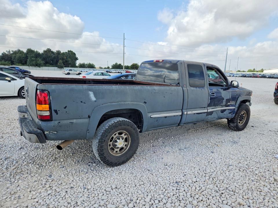 64156236 :رقم المزاد ، 1GTGK29UXYE400415 vin ، 2000 Gmc New Sierra مزاد بيع