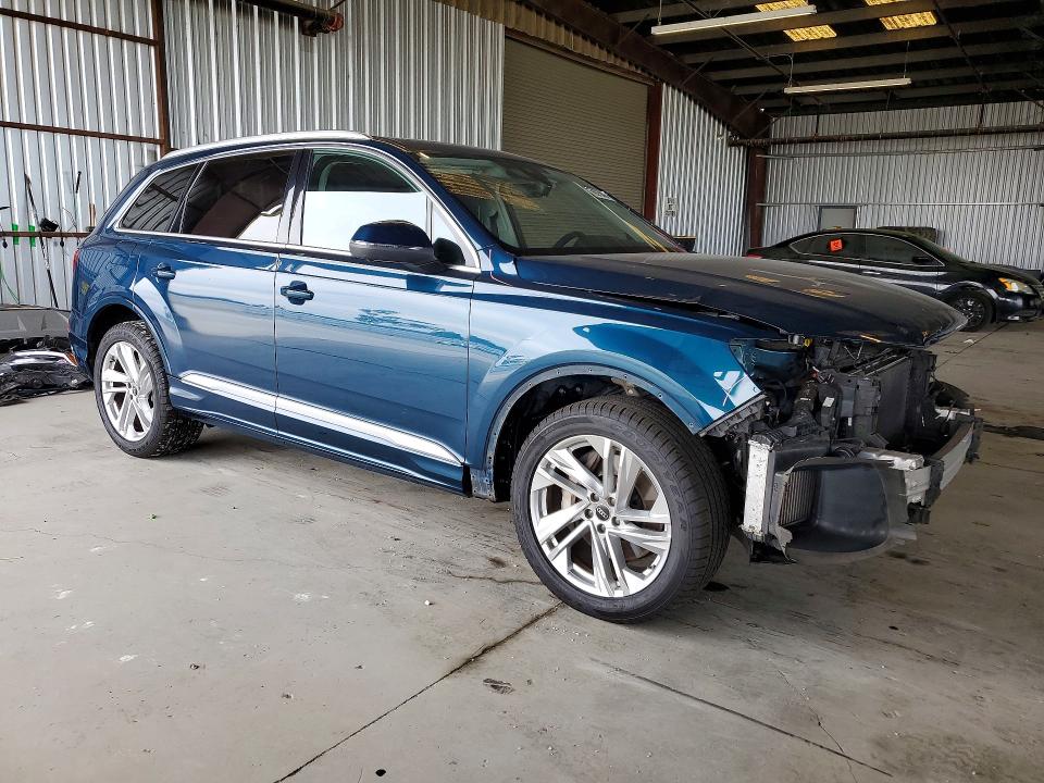 66975606 :رقم المزاد ، WA1LXBF74ND010100 vin ، 2022 Audi Q7 مزاد بيع