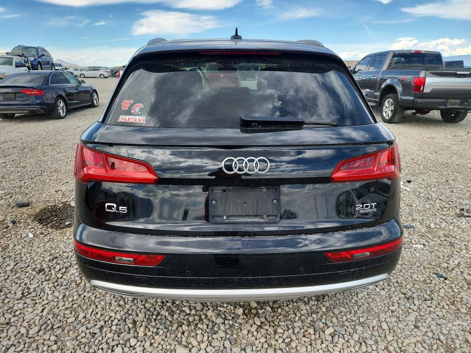 65693486 :رقم المزاد ، WA1BNAFY0J2102704 vin ، 2018 Audi Q5 مزاد بيع