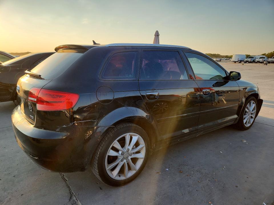 Aukcja sprzedaży 2012 Audi A3, vin: WAUBJAFM7CA088546, numer aukcji: 67170026