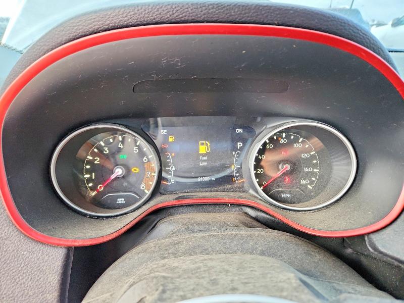 65496836 :رقم المزاد ، 3C4NJDDB9JT207349 vin ، 2018 Jeep Compass مزاد بيع