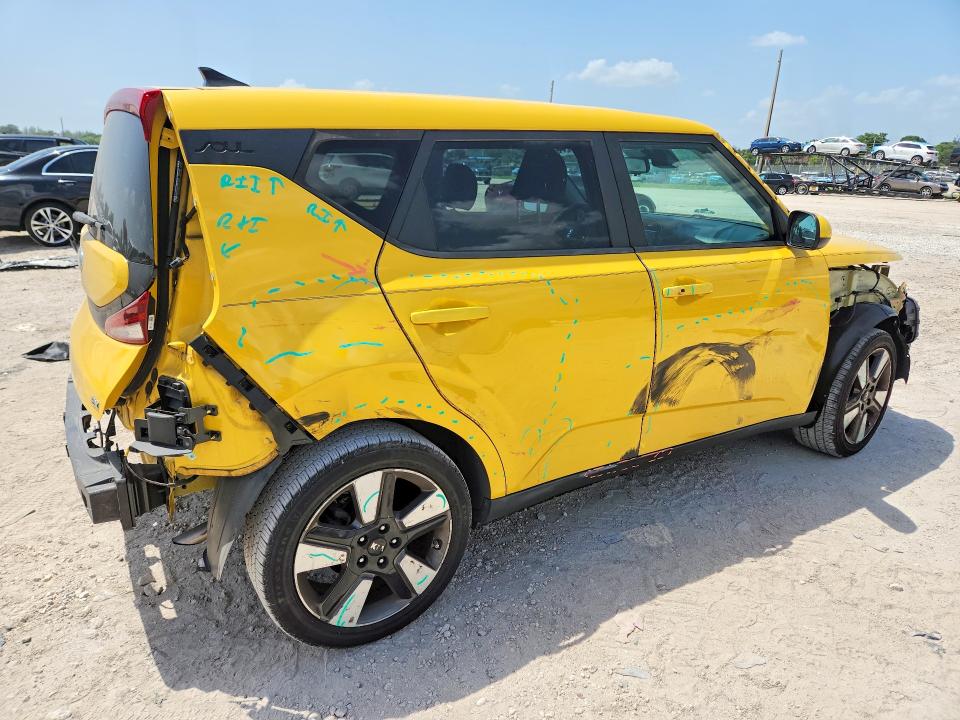 2020 Kia Soul მანქანა იყიდება აუქციონზე, vin: KNDJ33AU3L7101754, აუქციონის ნომერი: 65496276