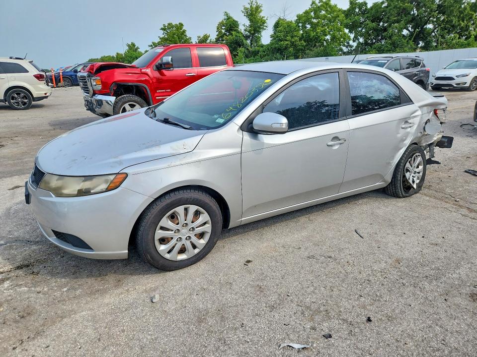 2010 Kia Forte მანქანა იყიდება აუქციონზე, vin: KNAFU4A27A5062132, აუქციონის ნომერი: 68912566