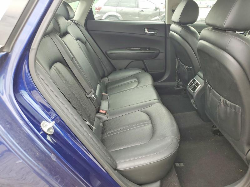 63950876 :رقم المزاد ، 5XXGU4L38HG137021 vin ، 2017 Kia Optima مزاد بيع