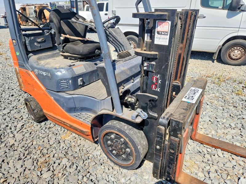 65414496 :رقم المزاد ، 8FGCU2078492 vin ، 2016 Toyt Forklift مزاد بيع
