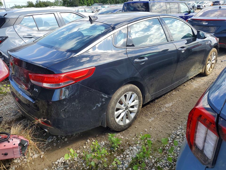 Продаж на аукціоні авто 2017 Kia Optima, vin: 5XXGU4L33HG153448, номер лоту: 64822596
