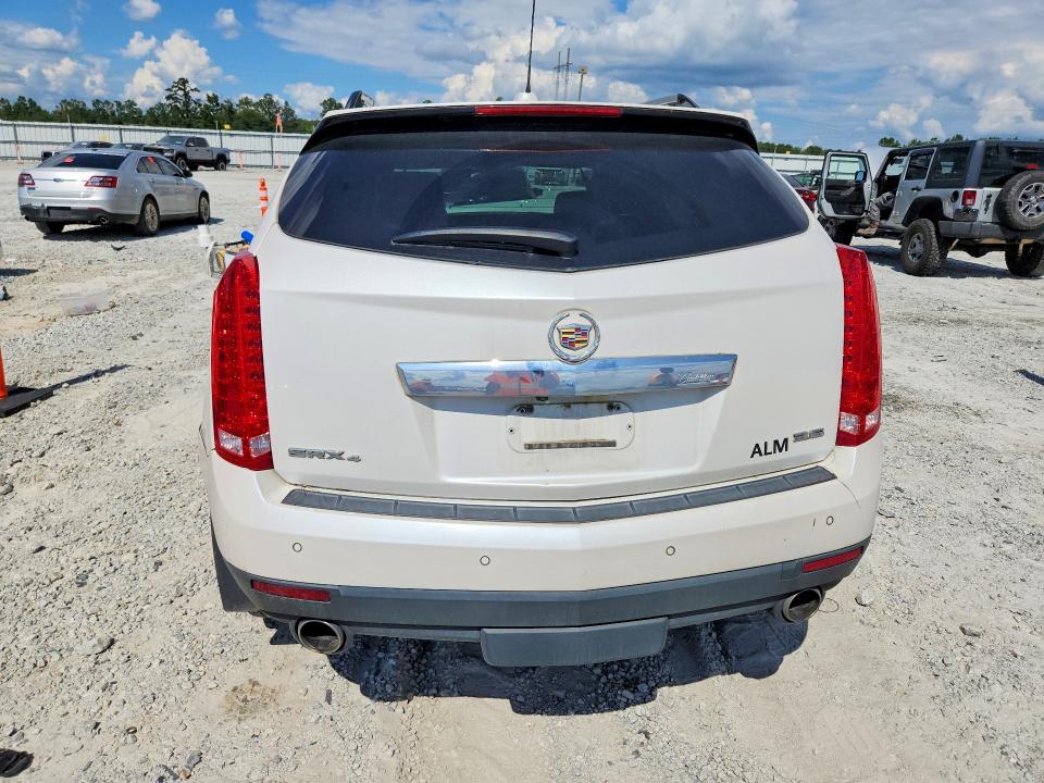 Auction sale of the 2015 Cadillac Srx, vin: 3GYFNEE3XFS637968, lot number: 63350616
