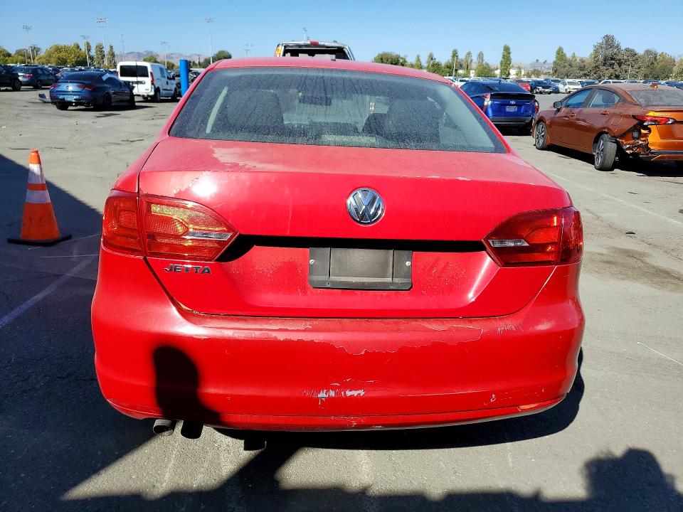 63011596 :رقم المزاد ، 3VW1K7AJ7CM364980 vin ، 2012 Volkswagen Jetta مزاد بيع