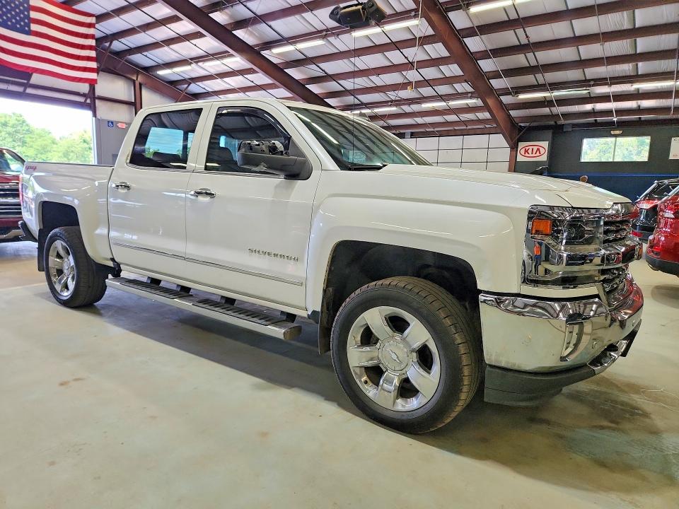 Продажа на аукционе авто 2017 Chevrolet Silverado, vin: 3GCUKSECXHG178029, номер лота: 64775116