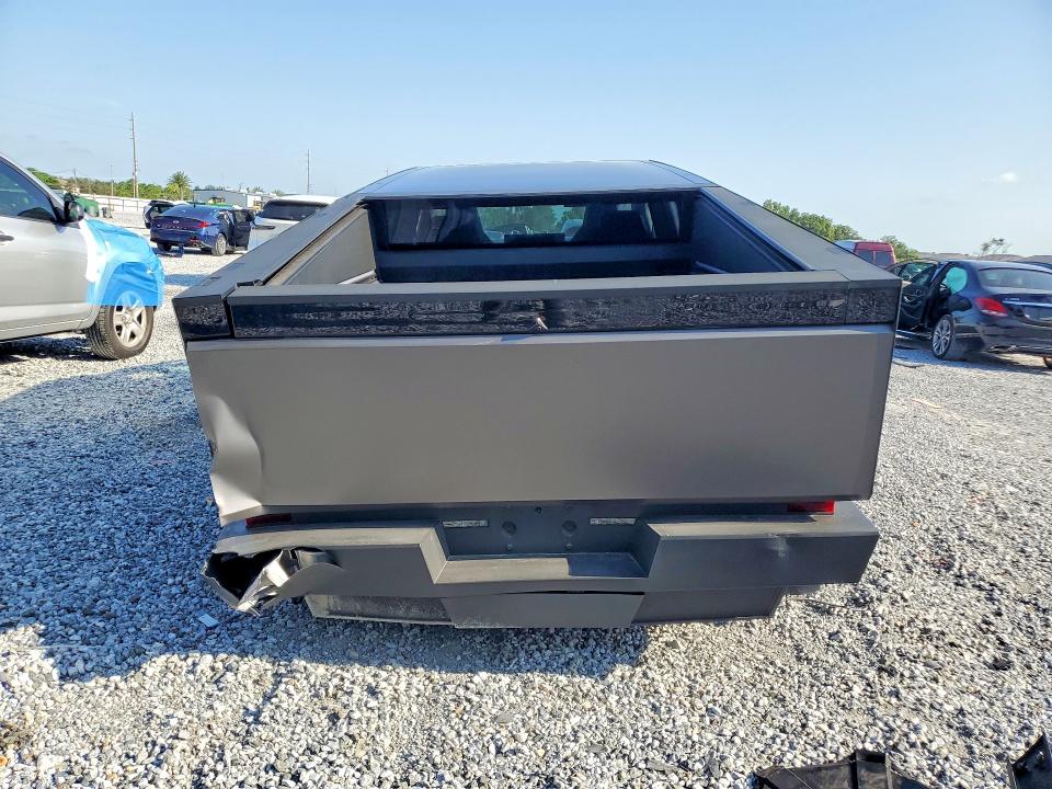 2024 Tesla Cybertruck მანქანა იყიდება აუქციონზე, vin: 7G2CEHED6RA056963, აუქციონის ნომერი: 65233796