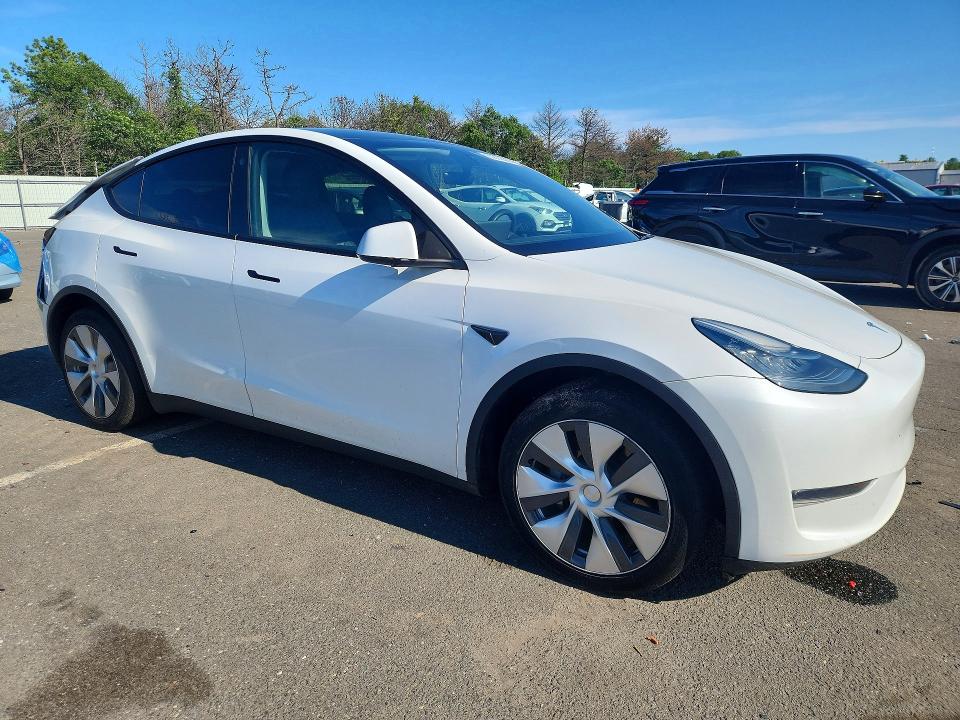 63800606 :رقم المزاد ، 7SAYGDEE9PA096314 vin ، 2023 Tesla Model Y مزاد بيع