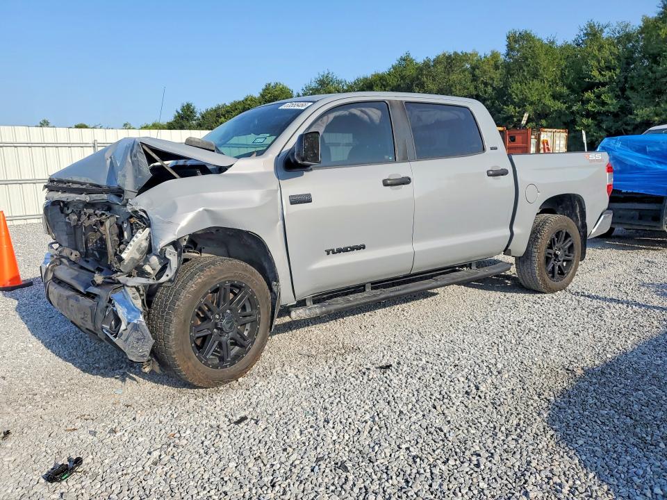 Продаж на аукціоні авто 2019 Toyota Tundra, vin: 5TFDW5F17KX849758, номер лоту: 63555466