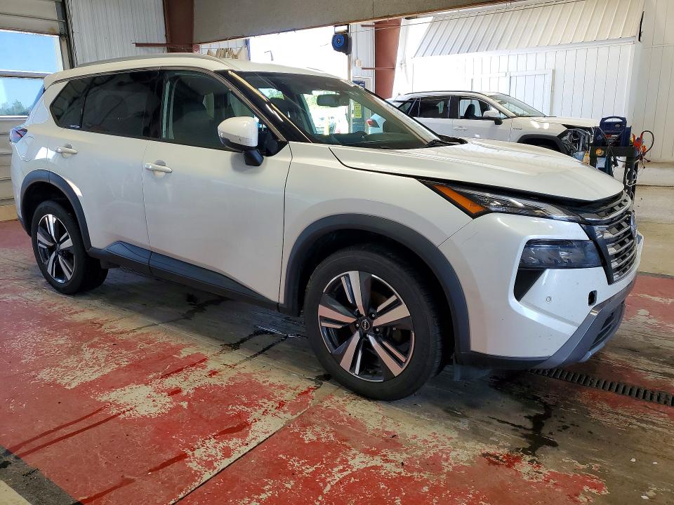 Продаж на аукціоні авто 2024 Nissan Rogue, vin: 5N1BT3CB4RC705762, номер лоту: 62660216
