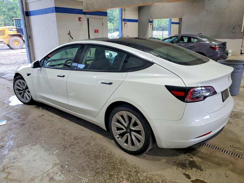 Продаж на аукціоні авто 2022 Tesla Model 3, vin: 5YJ3E1EA2NF369568, номер лоту: 63844276