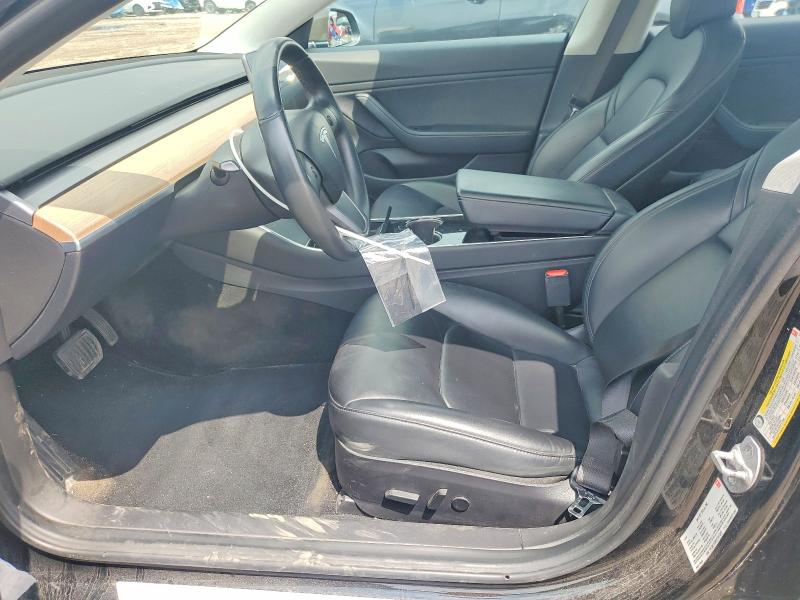 64983836 :رقم المزاد ، 5YJ3E1EB8JF127287 vin ، 2018 Tesla Model 3 مزاد بيع