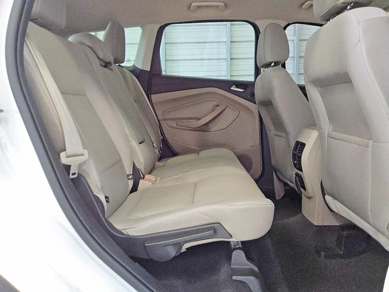 Продаж на аукціоні авто 2017 Ford Escape, vin: 1FMCU0GD1HUB46014, номер лоту: 62447176