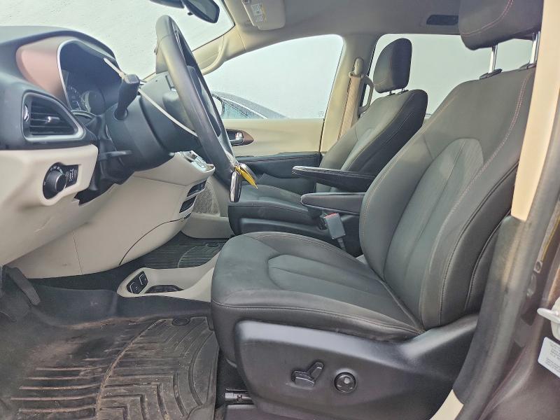 2017 Chrysler Pacifica მანქანა იყიდება აუქციონზე, vin: 2C4RC1DG3HR660398, აუქციონის ნომერი: 64692726