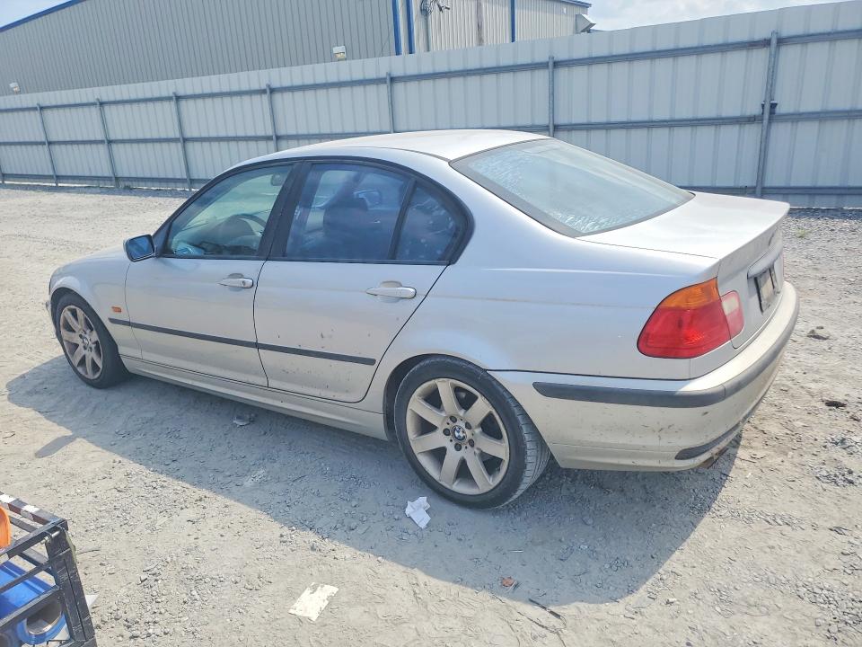 67032736 :رقم المزاد ، WBAAV33411FU95908 vin ، 2001 Bmw 325 مزاد بيع