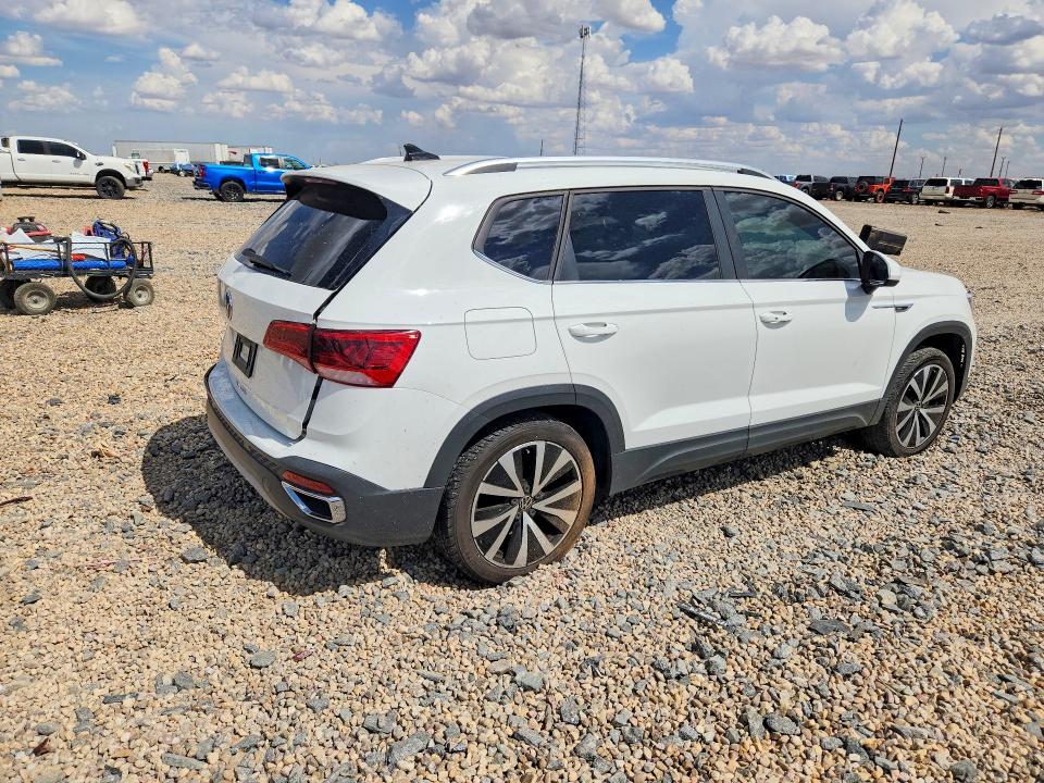 2022 Volkswagen Taos მანქანა იყიდება აუქციონზე, vin: 3VVRX7B29NM039654, აუქციონის ნომერი: 64289776