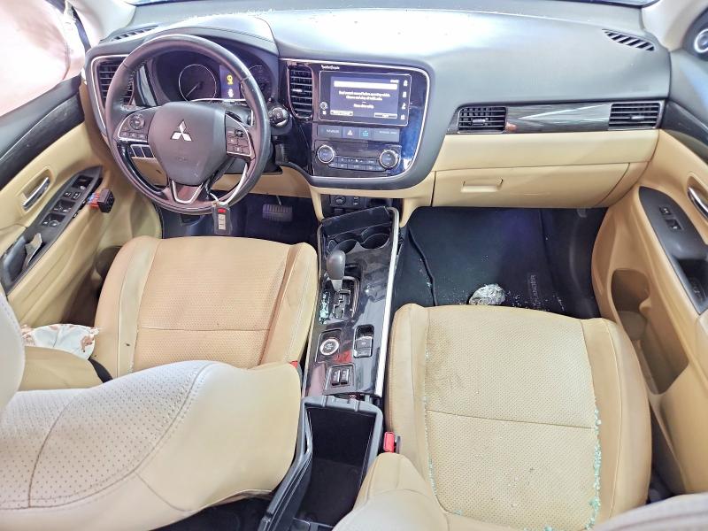 2018 Mitsubishi Outlander მანქანა იყიდება აუქციონზე, vin: JA4AZ3A32JZ053911, აუქციონის ნომერი: 64691286