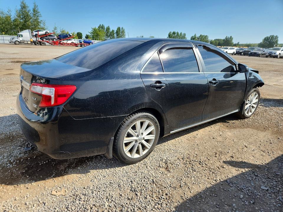 Продажа на аукционе авто 2014 Toyota Camry Hybrid, vin: 4T1BD1FKXEU099921, номер лота: 64123386