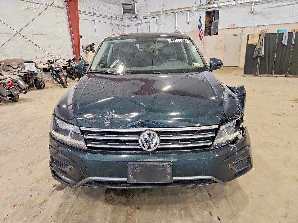 2018 Volkswagen Tiguan მანქანა იყიდება აუქციონზე, vin: 3VV2B7AX8JM192923, აუქციონის ნომერი: 65714456