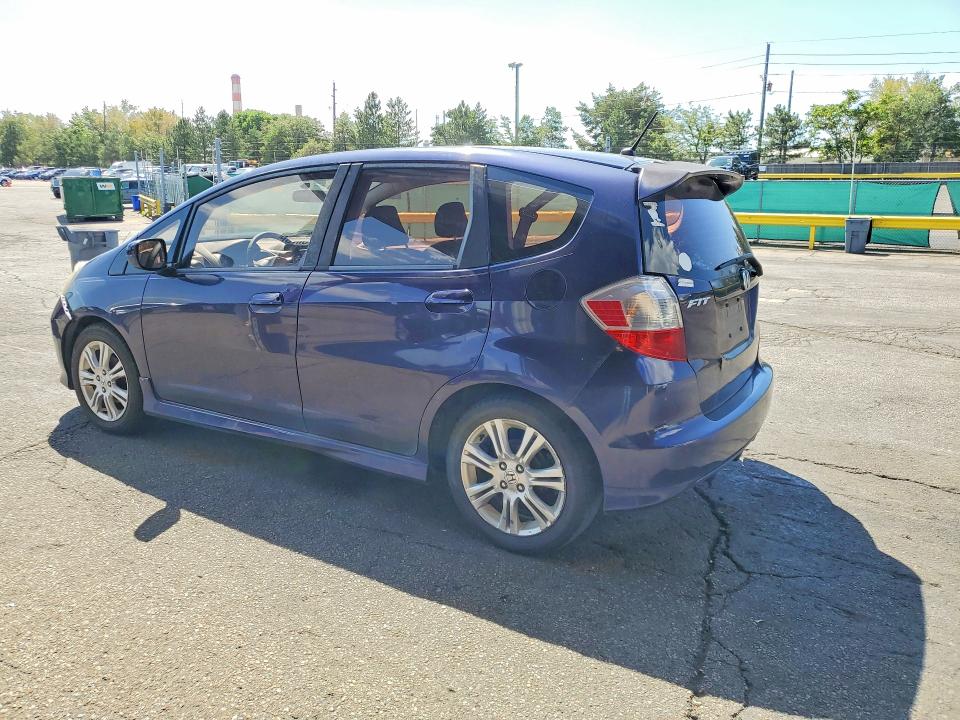 65505346 :رقم المزاد ، JHMGE87689S075750 vin ، 2009 Honda Fit مزاد بيع