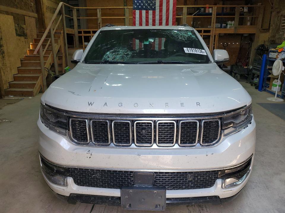 61918136 :رقم المزاد ، 1C4SJVAT8NS206562 vin ، 2022 Jeep Wagoneer مزاد بيع