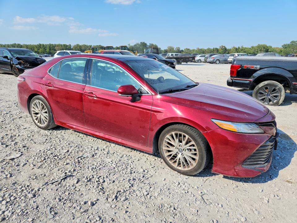 2019 Toyota Camry მანქანა იყიდება აუქციონზე, vin: 4T1B11HK1KU707388, აუქციონის ნომერი: 67346626
