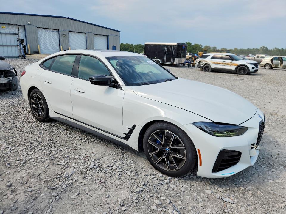 2022 Bmw M440xi მანქანა იყიდება აუქციონზე, vin: WBA13AW07NFL99564, აუქციონის ნომერი: 63481656