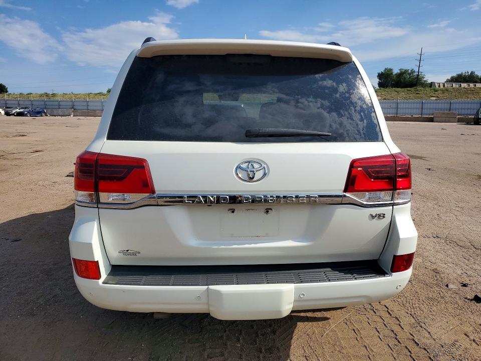 64816006 :رقم المزاد ، JTMCY7AJ6J4065998 vin ، 2018 Toyota Land Cruiser مزاد بيع